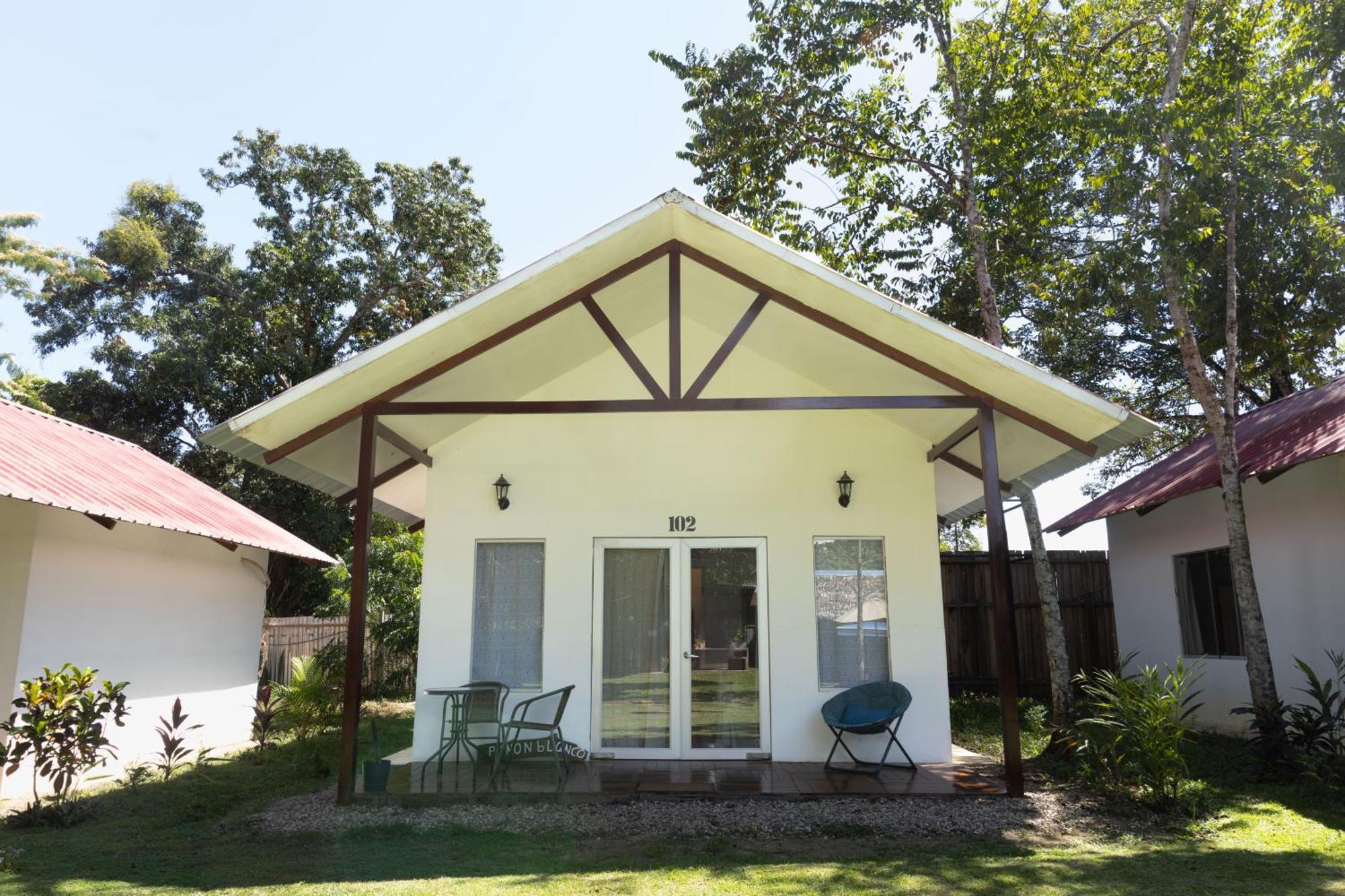 Chaikoni Lodge Pucallpa Exterior photo